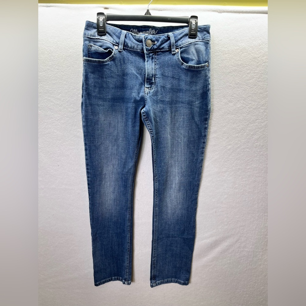 Wrangler Straight Leg Western Jeans Womens 9x30 Blue Denim Stretch Comfy 2454